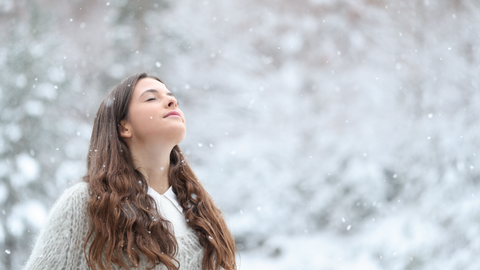 How to Take Mindful Moments Amidst the Holiday Rush