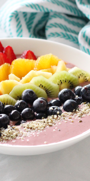 Raspberry Rainbow Smoothie Bowl